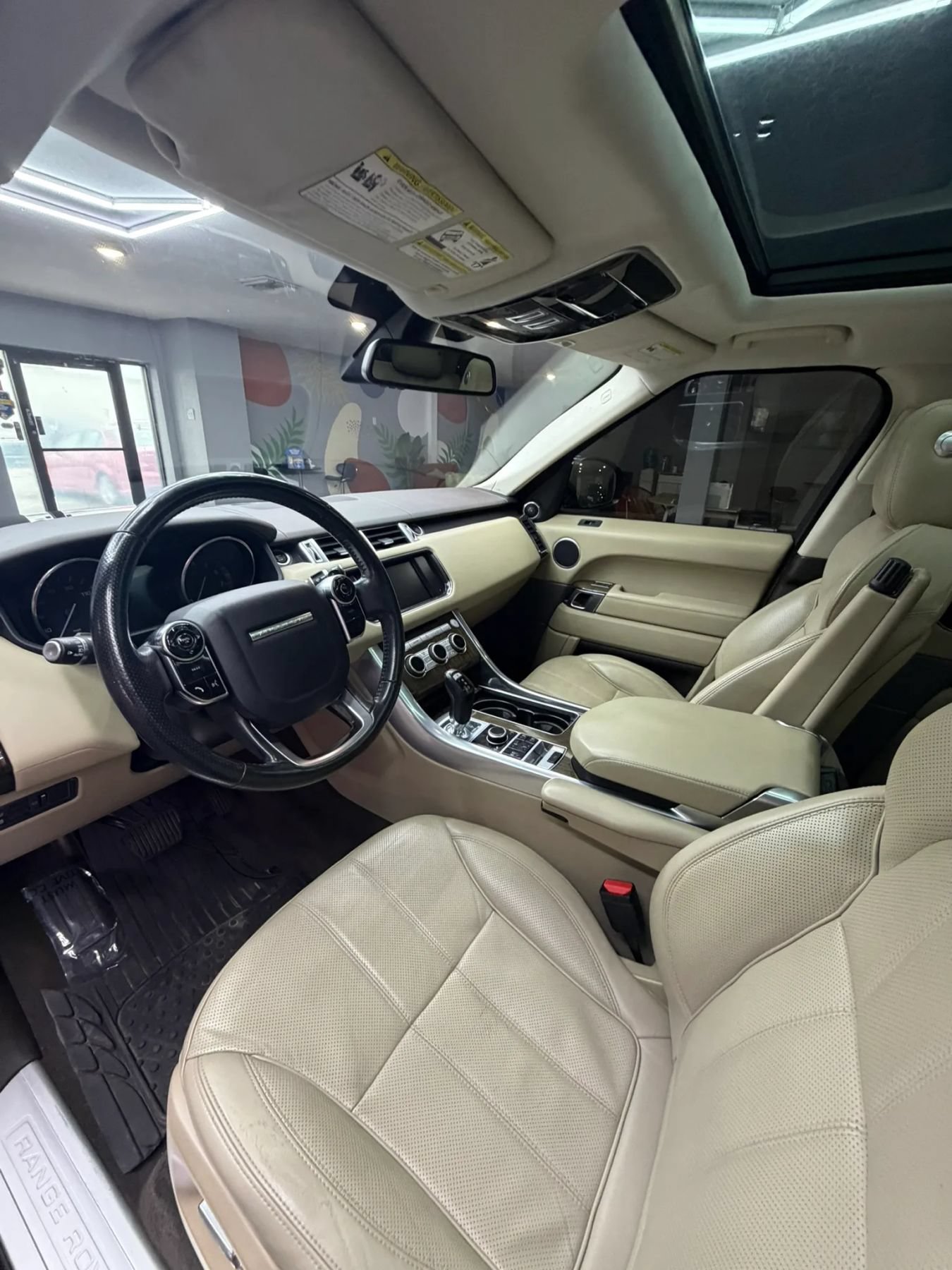 Used 2015 Land Rover Range Rover Sport Supercharged AWD/4WD image 15