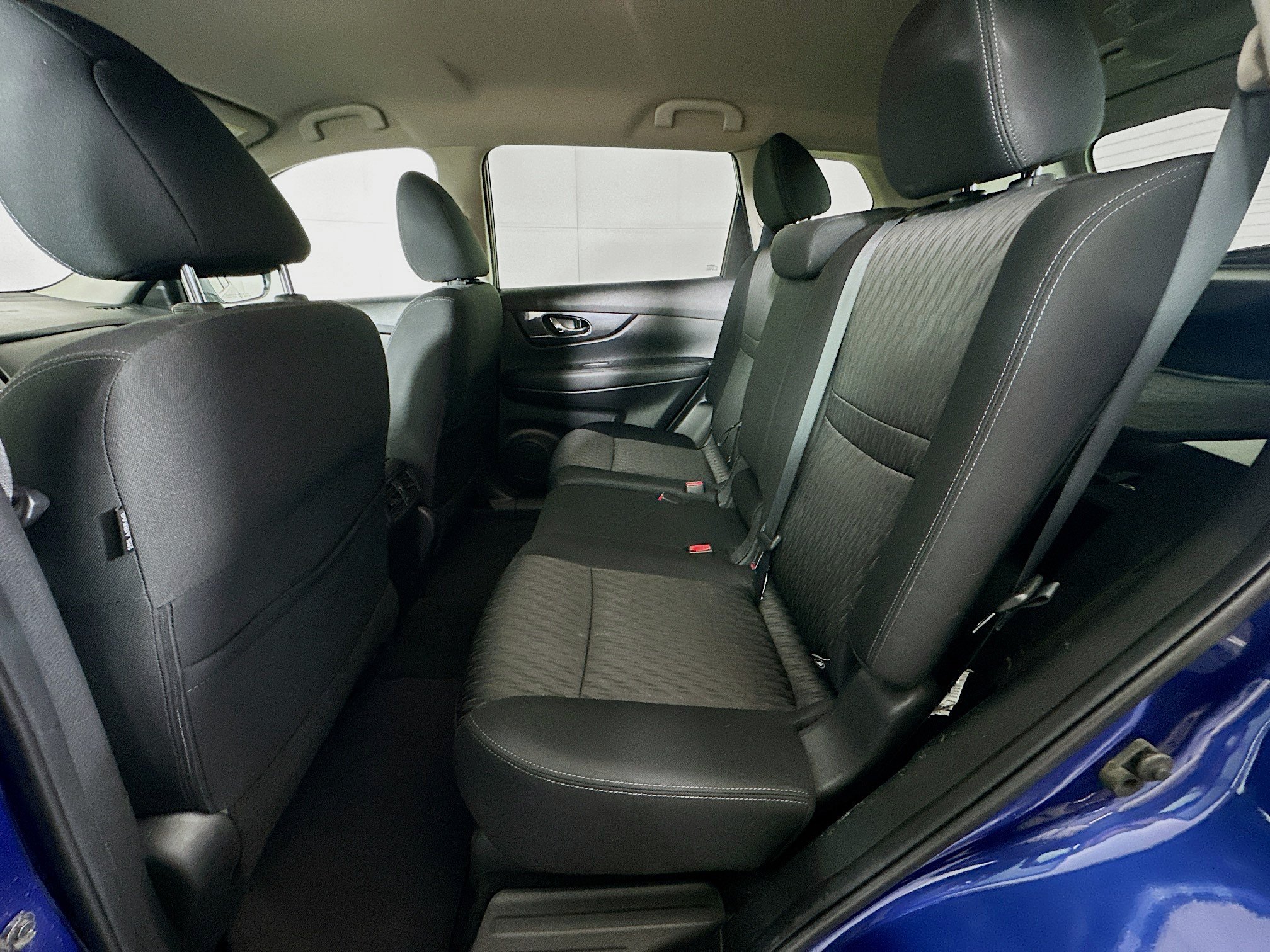 Used 2018 Nissan Rogue SV FWD image 26