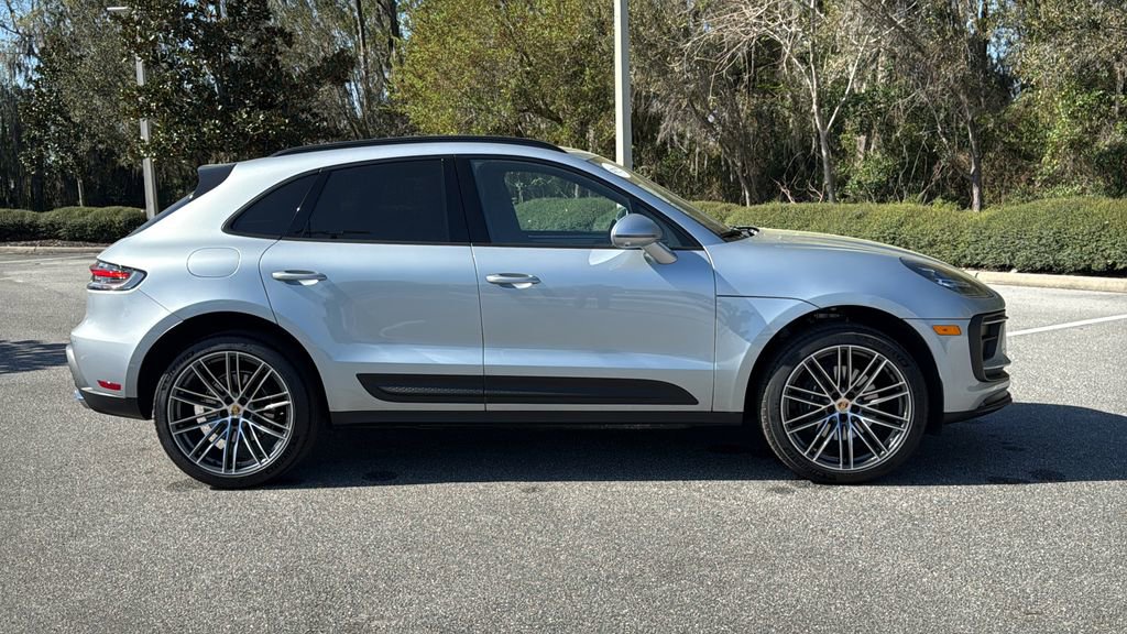 Certified 2026 Porsche Macan image 28