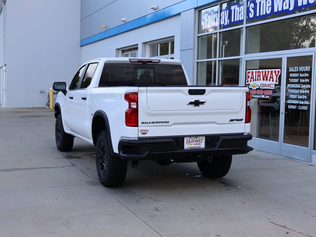 New 2026 Chevrolet Silverado 1500 ZR2 w/ Dark Appearance Package image 8