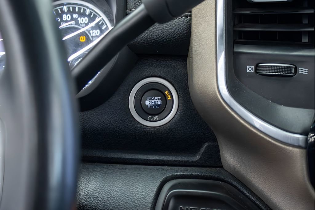 Used 2024 RAM 2500 Laramie AWD/4WD image 14