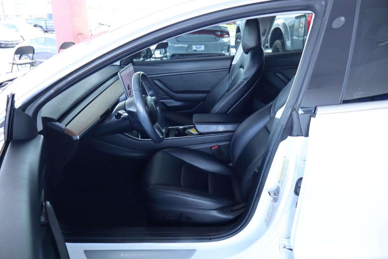 Used 2018 Tesla Model 3 Long Range RWD image 15