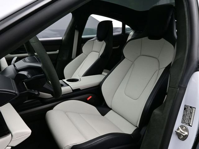 Used 2025 Porsche Taycan GTS image 5