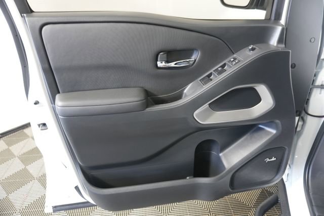 Used 2024 Nissan Frontier SL image 25