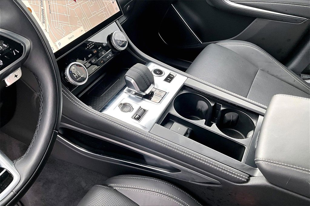 Certified 2025 Jaguar F-PACE R-Dynamic S image 14