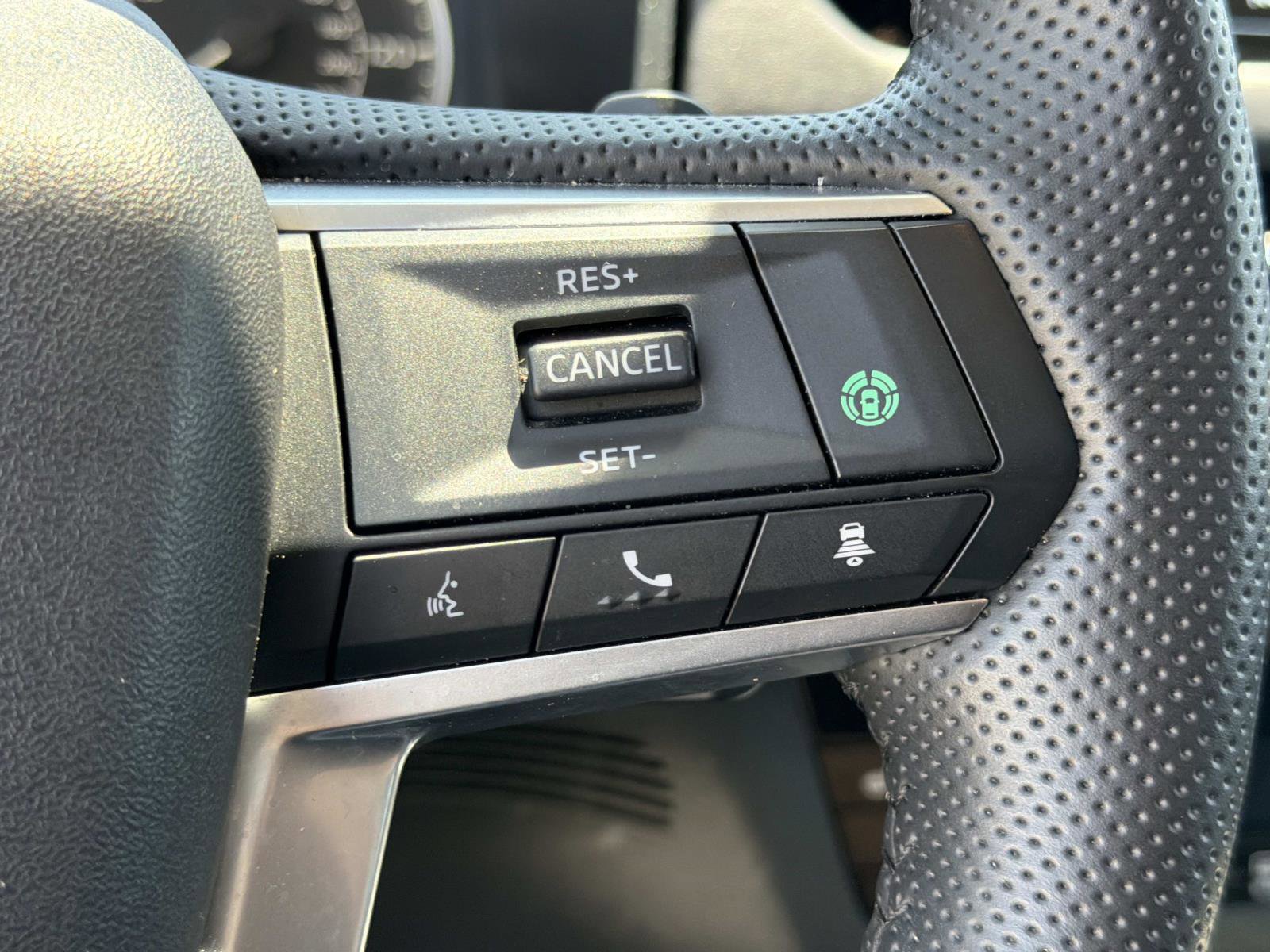 Used 2025 Mitsubishi Outlander SE FWD image 11