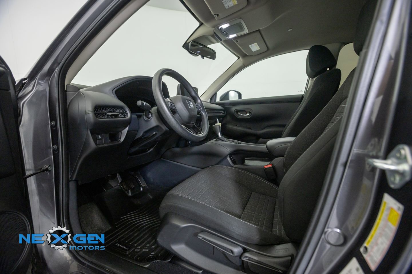 Used 2024 Honda HR-V LX image 10