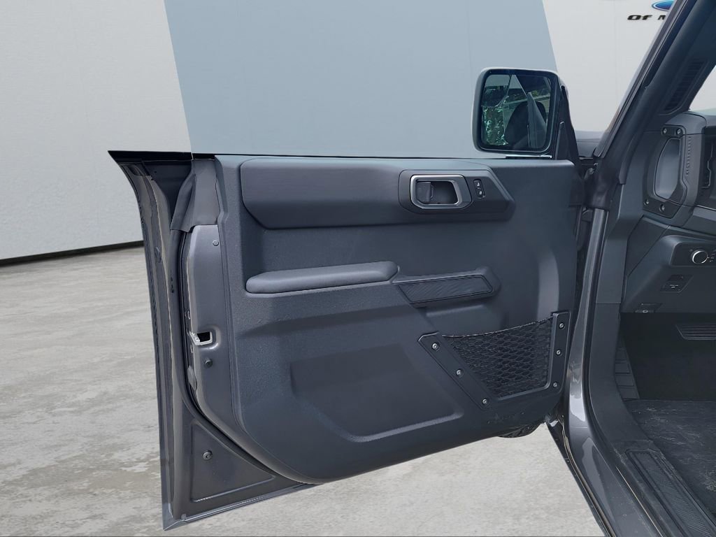 New 2025 Ford Bronco 4-Door image 11