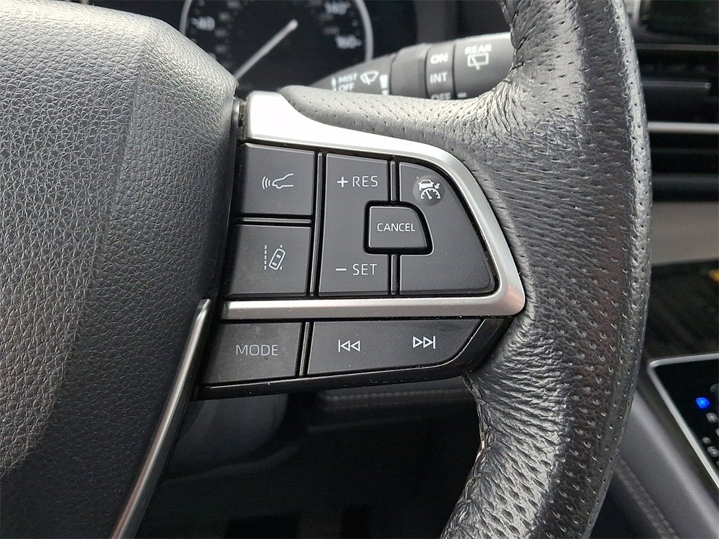 Certified 2024 Toyota Sienna Limited image 22