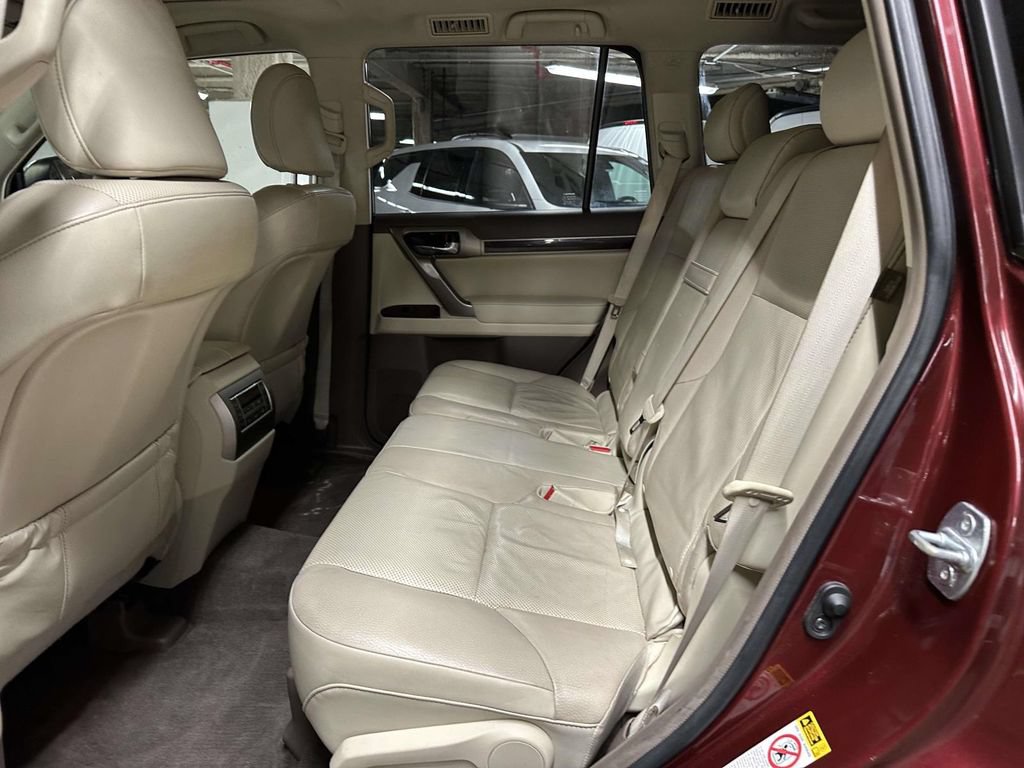 Used 2019 Lexus GX 460 Premium w/ Premium Package AWD/4WD image 14