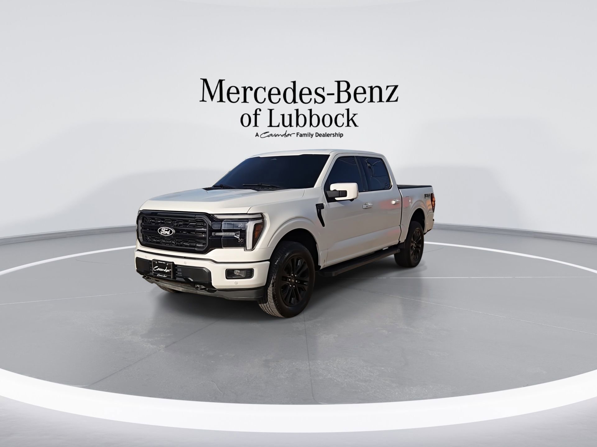 Used 2025 Ford F150 Lariat w/ Equipment Group 501A Mid image 3