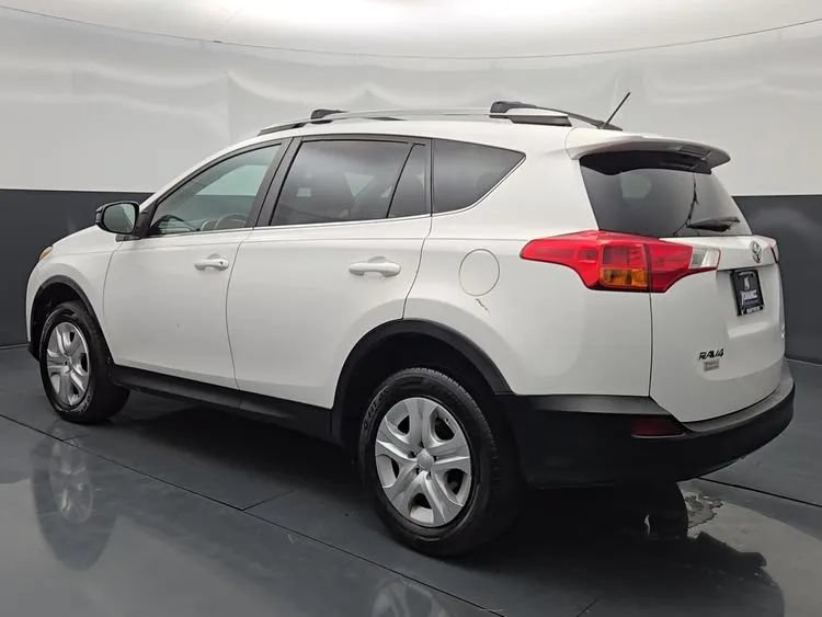 Used 2013 Toyota RAV4 LE AWD/4WD image 5