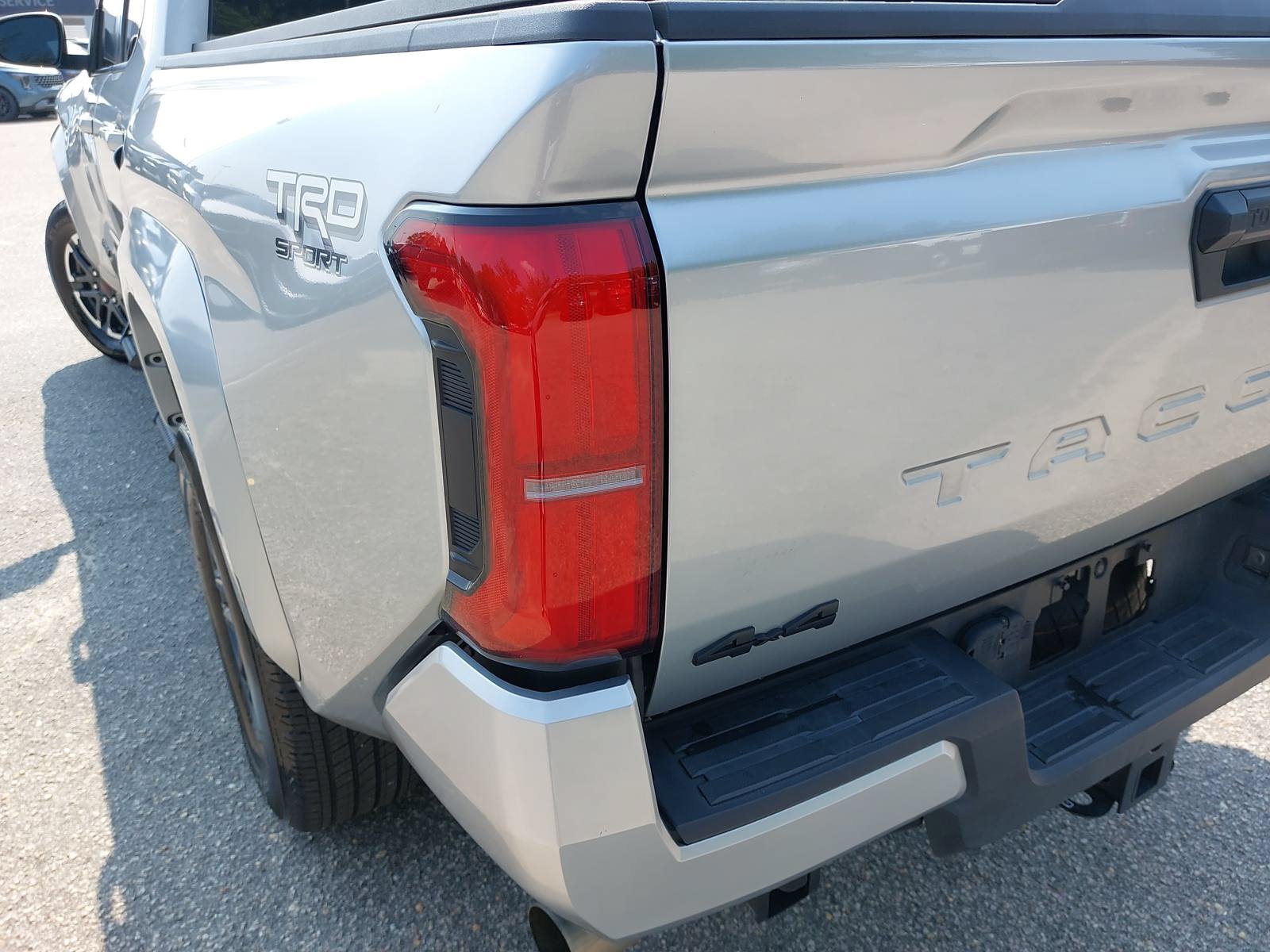 Used 2025 Toyota Tacoma TRD Sport AWD/4WD image 36