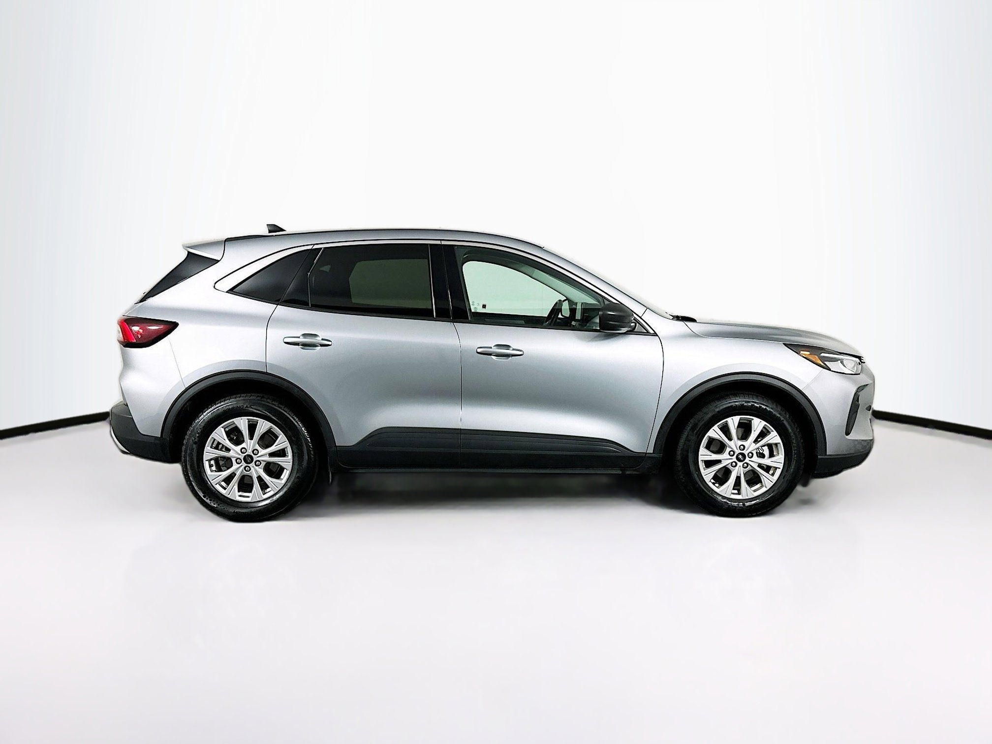 Used 2024 Ford Escape Active image 10