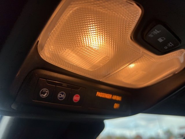 Used 2021 Chevrolet TrailBlazer RS w/ Technology Package image 14