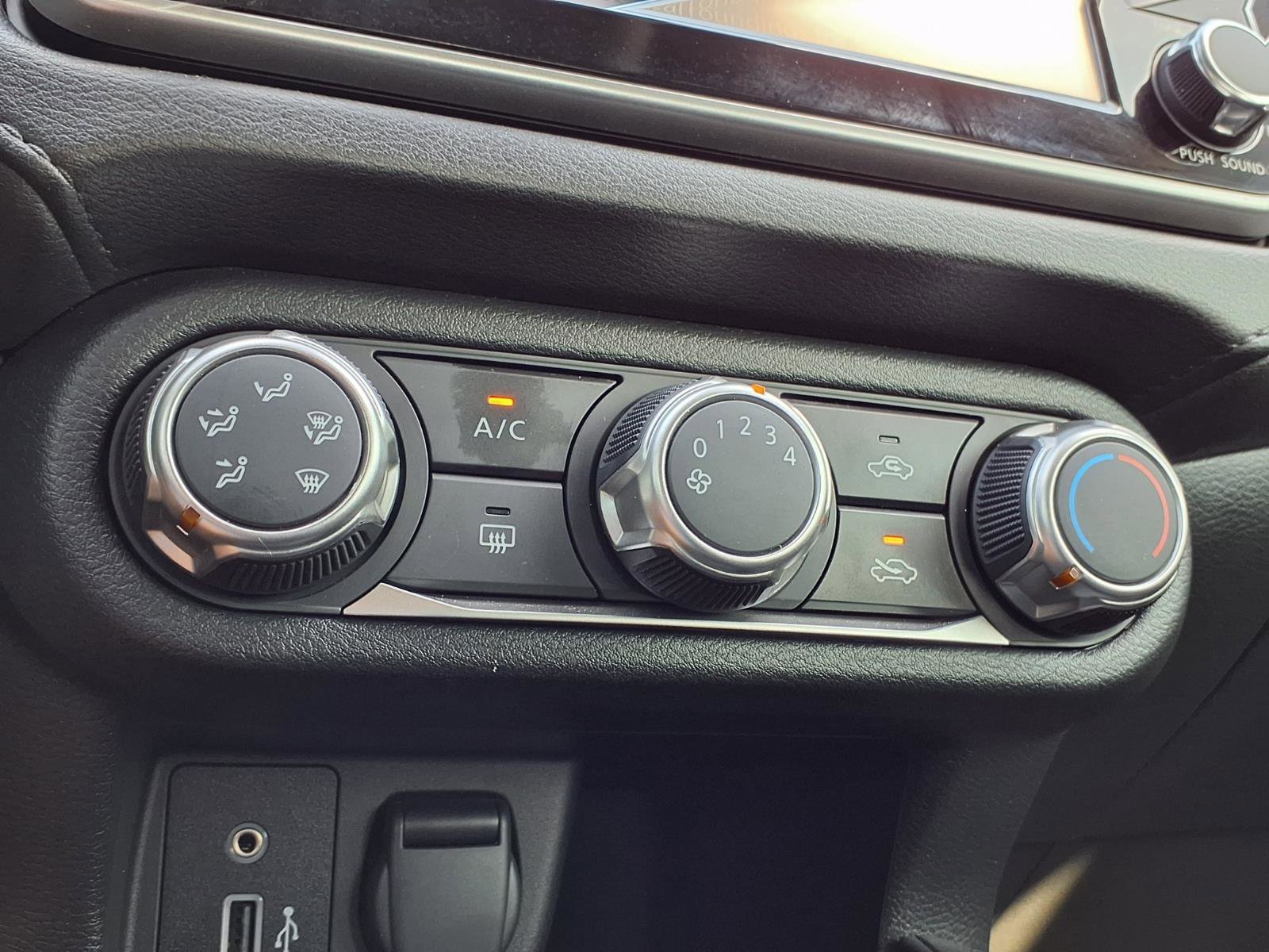 Used 2024 Nissan Versa S w/ S Plus Package image 7