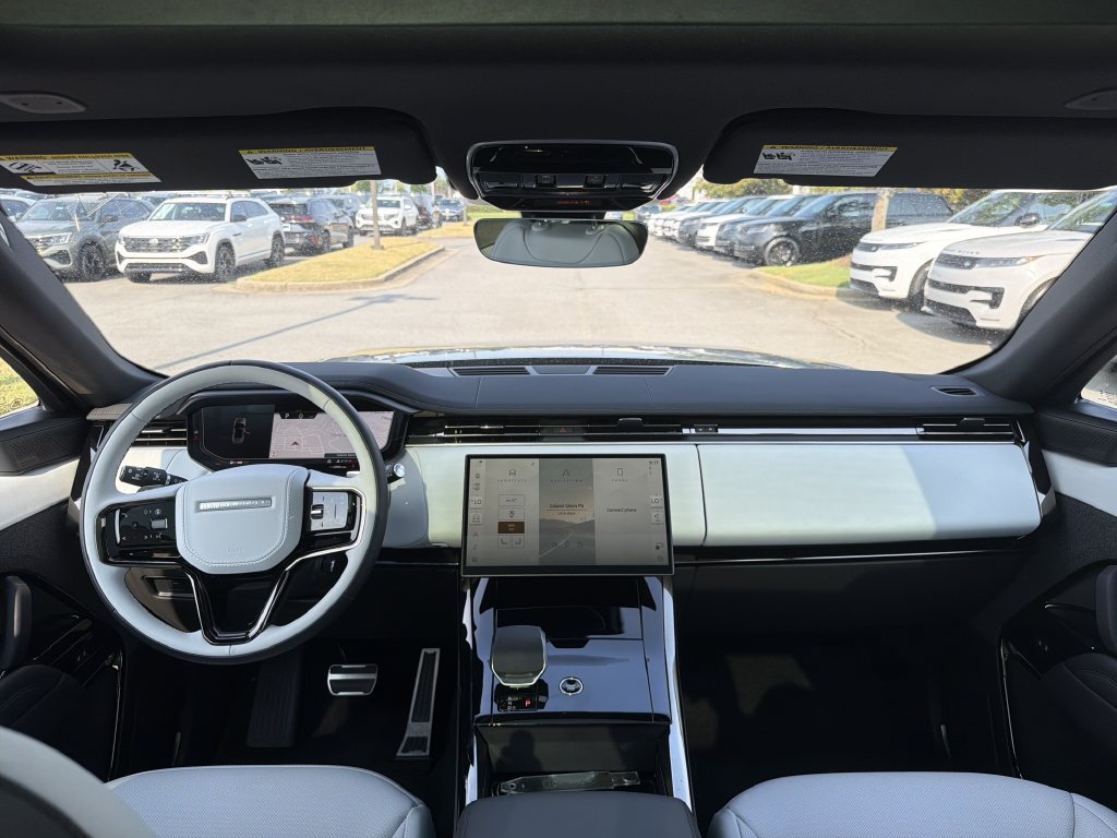Used 2026 Land Rover Range Rover Sport Dynamic SE AWD/4WD image 18