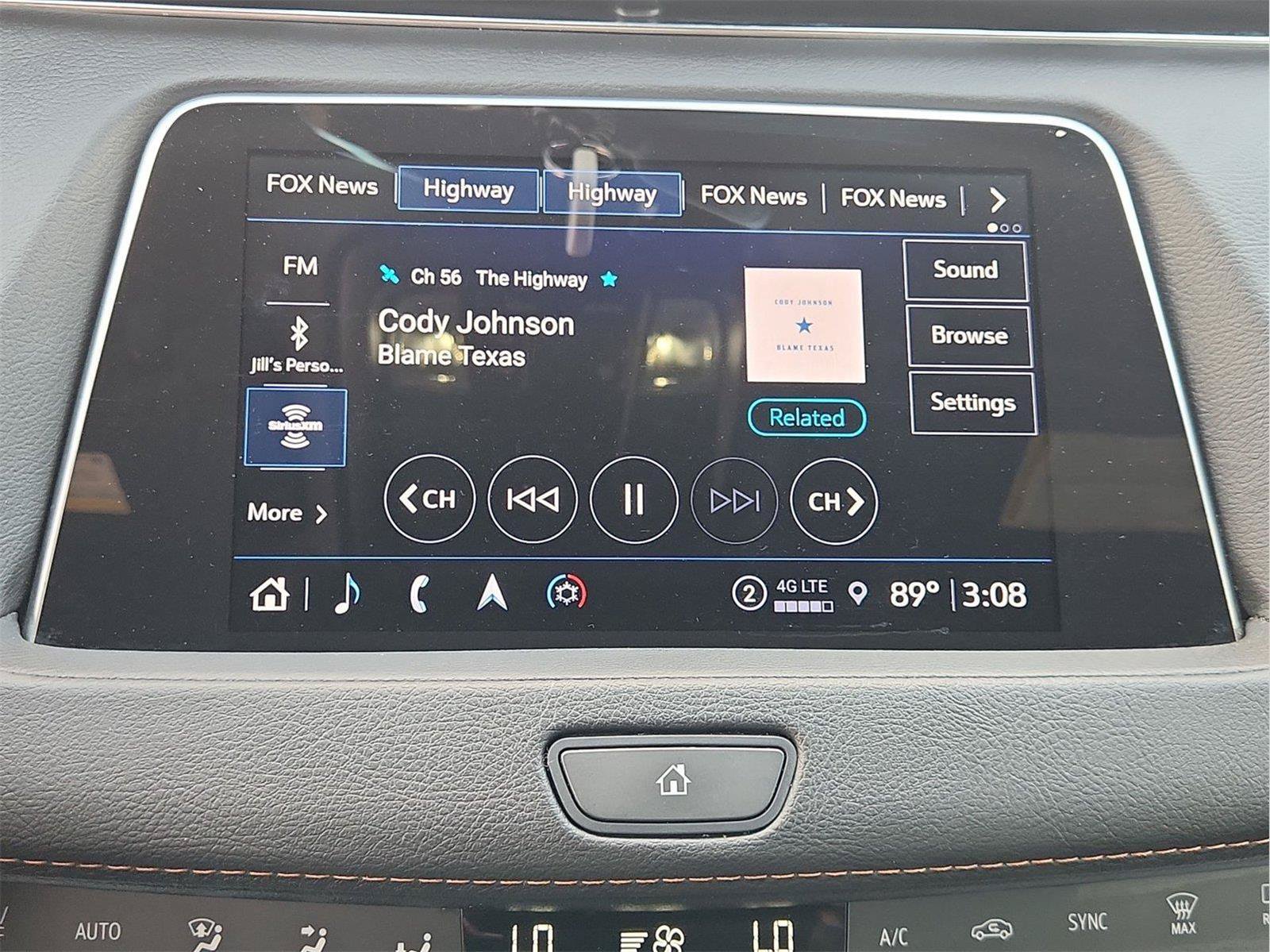 Certified 2022 Cadillac XT4 Sport FWD image 13