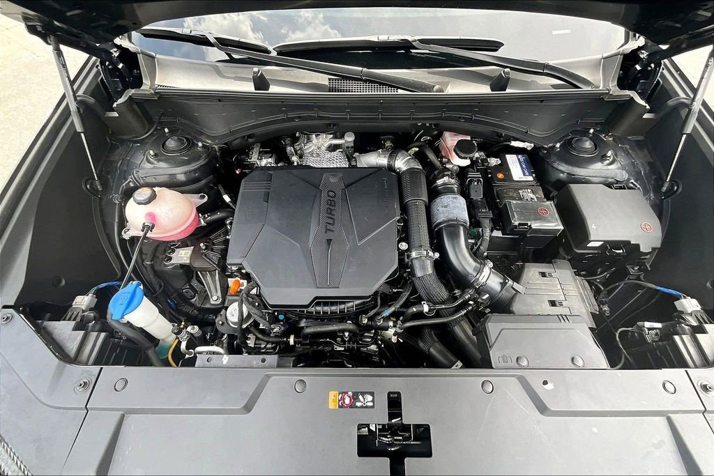 Used 2024 Hyundai Santa Fe Limited image 30
