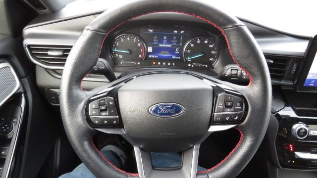 Certified 2022 Ford Explorer ST-Line w/ Class IV Trailer Tow Package image 24