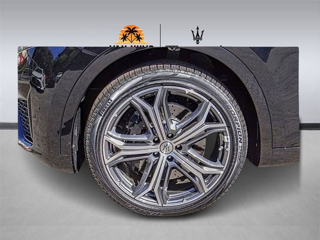 New 2023 Maserati Levante Modena image 3