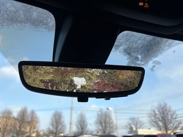 Used 2021 GMC Yukon XL Denali w/ Denali Premium Package image 40