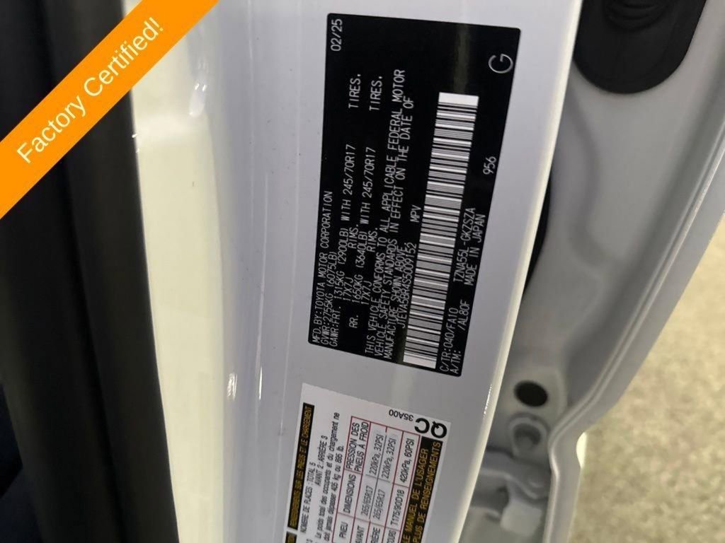 Used 2025 Toyota 4Runner SR5 image 26