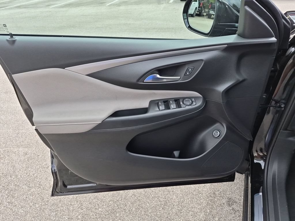 New 2026 Buick Envista Sport Touring FWD image 18