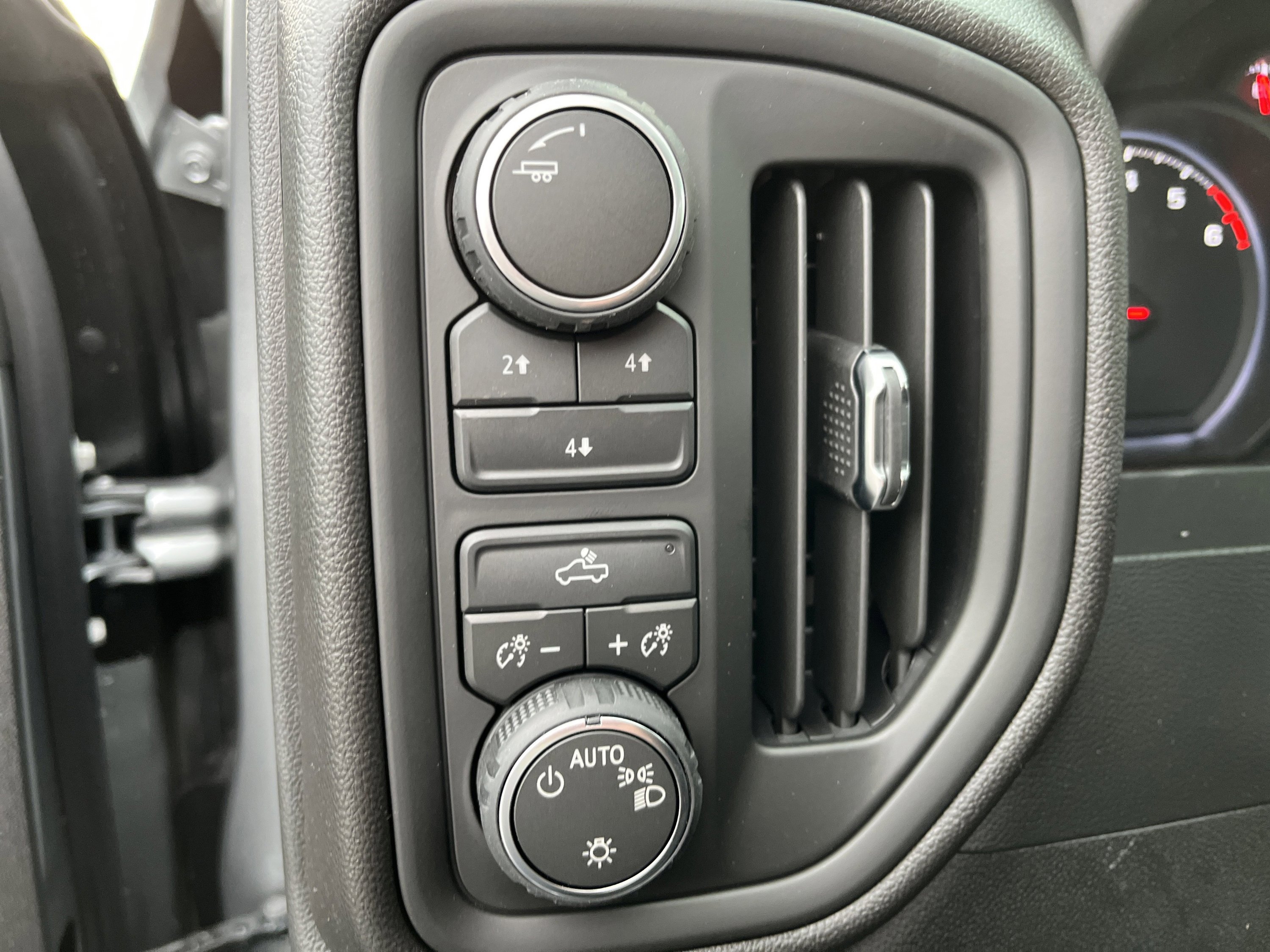 New 2026 Chevrolet Silverado 2500 Custom w/ Custom Convenience Package image 16