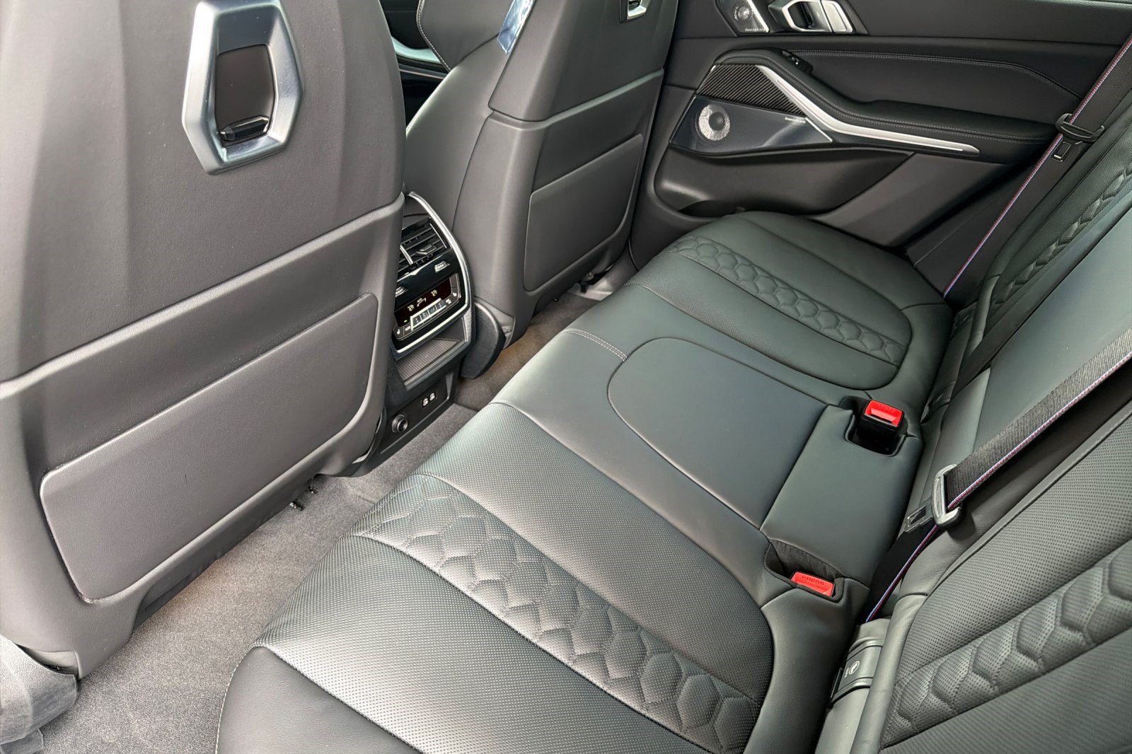 New 2026 BMW X5 M Competition w/ Executive Package AWD/4WD image 11