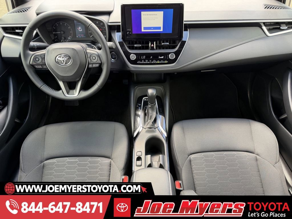Used 2025 Toyota Corolla SE image 13