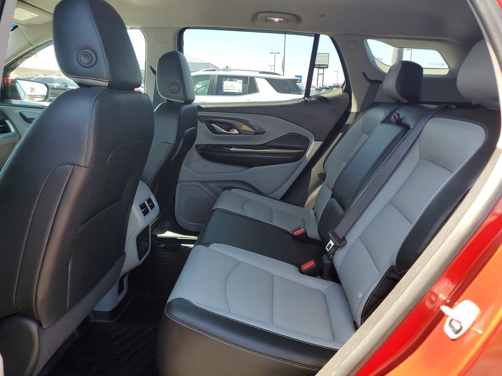 Certified 2024 GMC Terrain SLT w/ Tech Package image 13