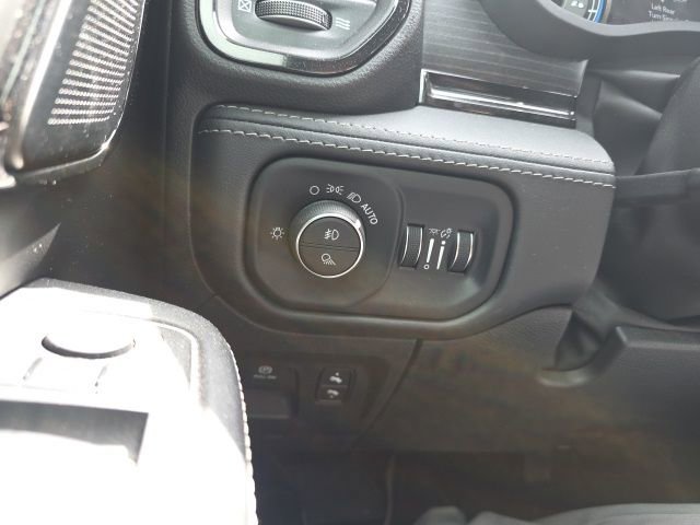 Used 2022 RAM 1500 Limited w/ Night Edition AWD/4WD image 14