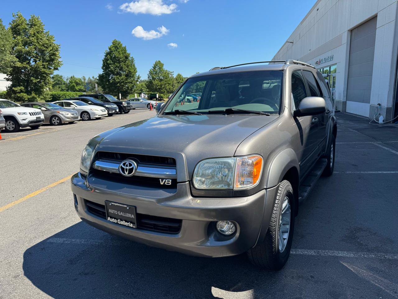 Used 2006 Toyota Sequoia SR5 AWD/4WD image 25