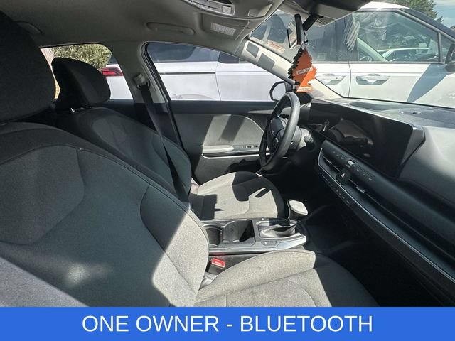 Used 2025 Kia K4 FWD image 2