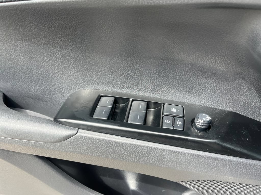 Used 2026 Toyota Camry SE FWD image 11