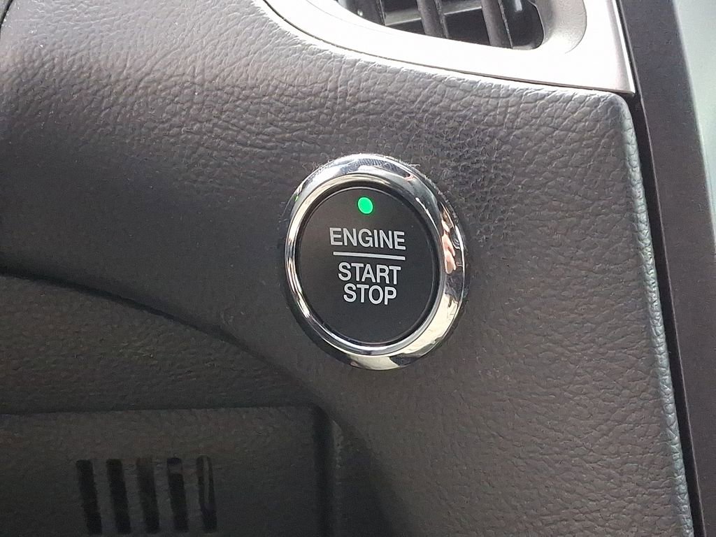 Used 2021 Ford Edge ST-Line FWD image 23