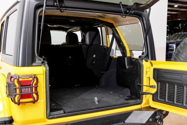 Used 2019 Jeep Wrangler Unlimited Rubicon w/ LED Lighting Group image 46