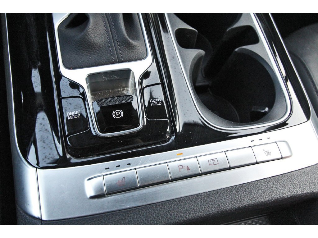 Used 2022 Kia Carnival EX FWD image 31
