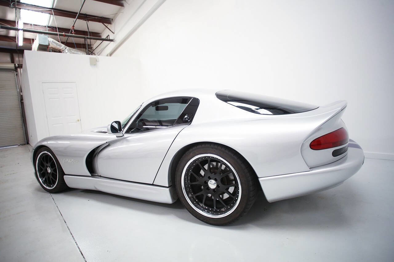 Used 1999 Dodge Viper GTS RWD image 4