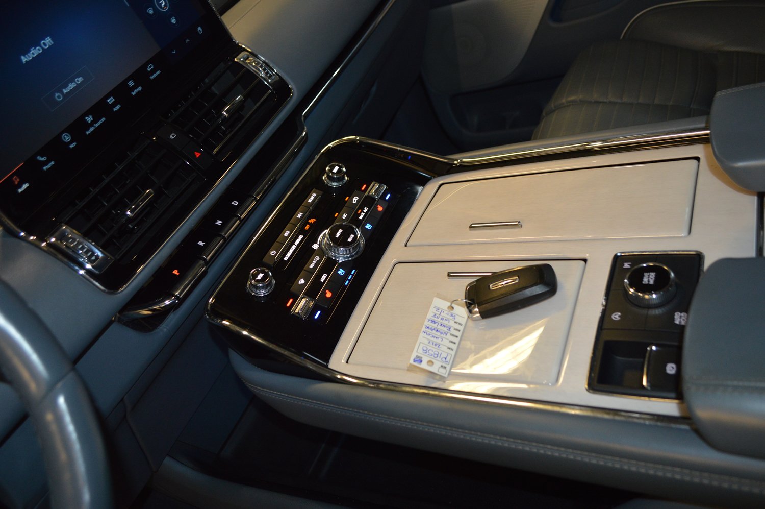 Used 2022 Lincoln Navigator Black Label AWD/4WD image 21