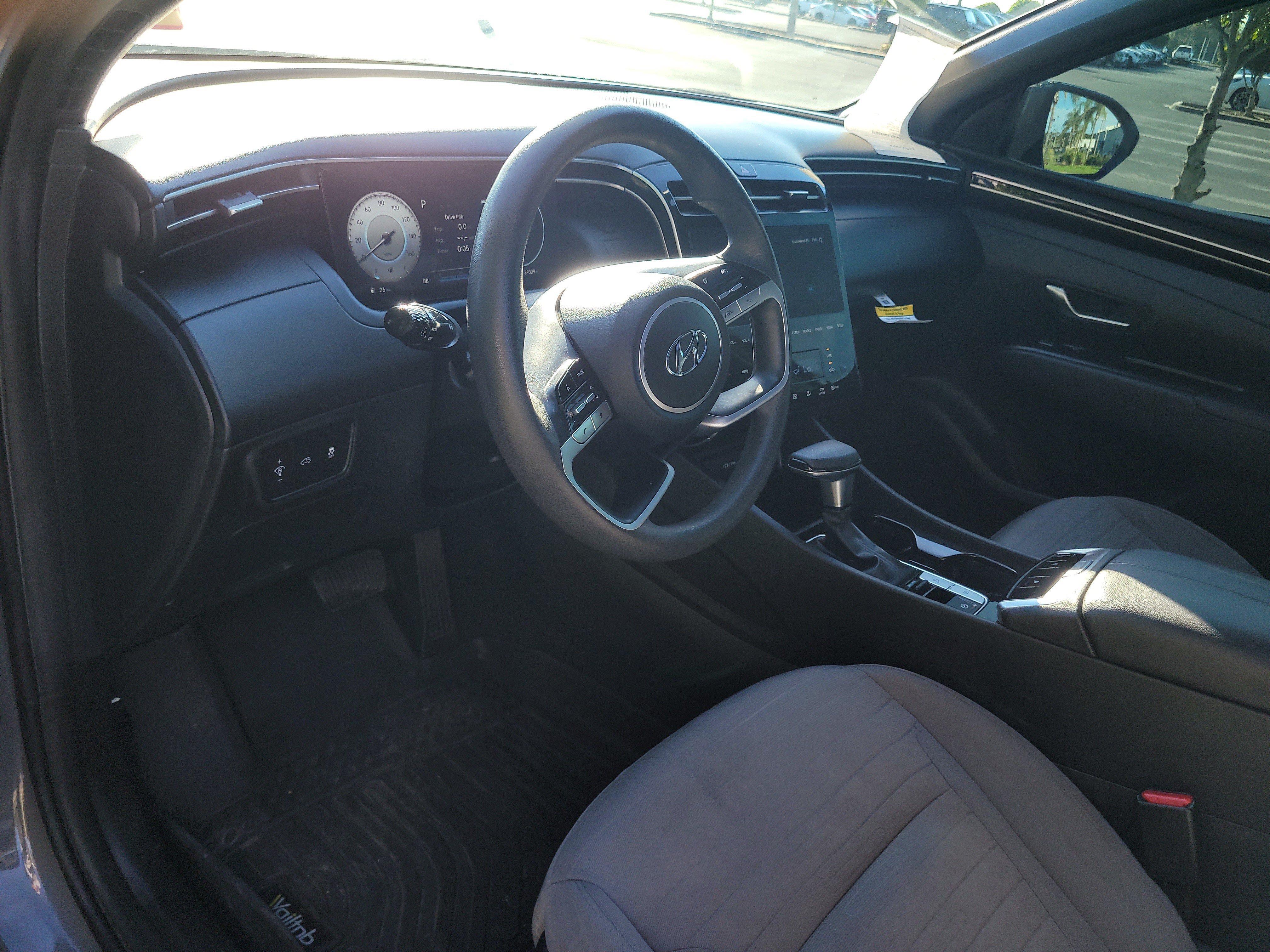 Used 2024 Hyundai Santa Cruz SEL w/ Activity Package FWD image 18