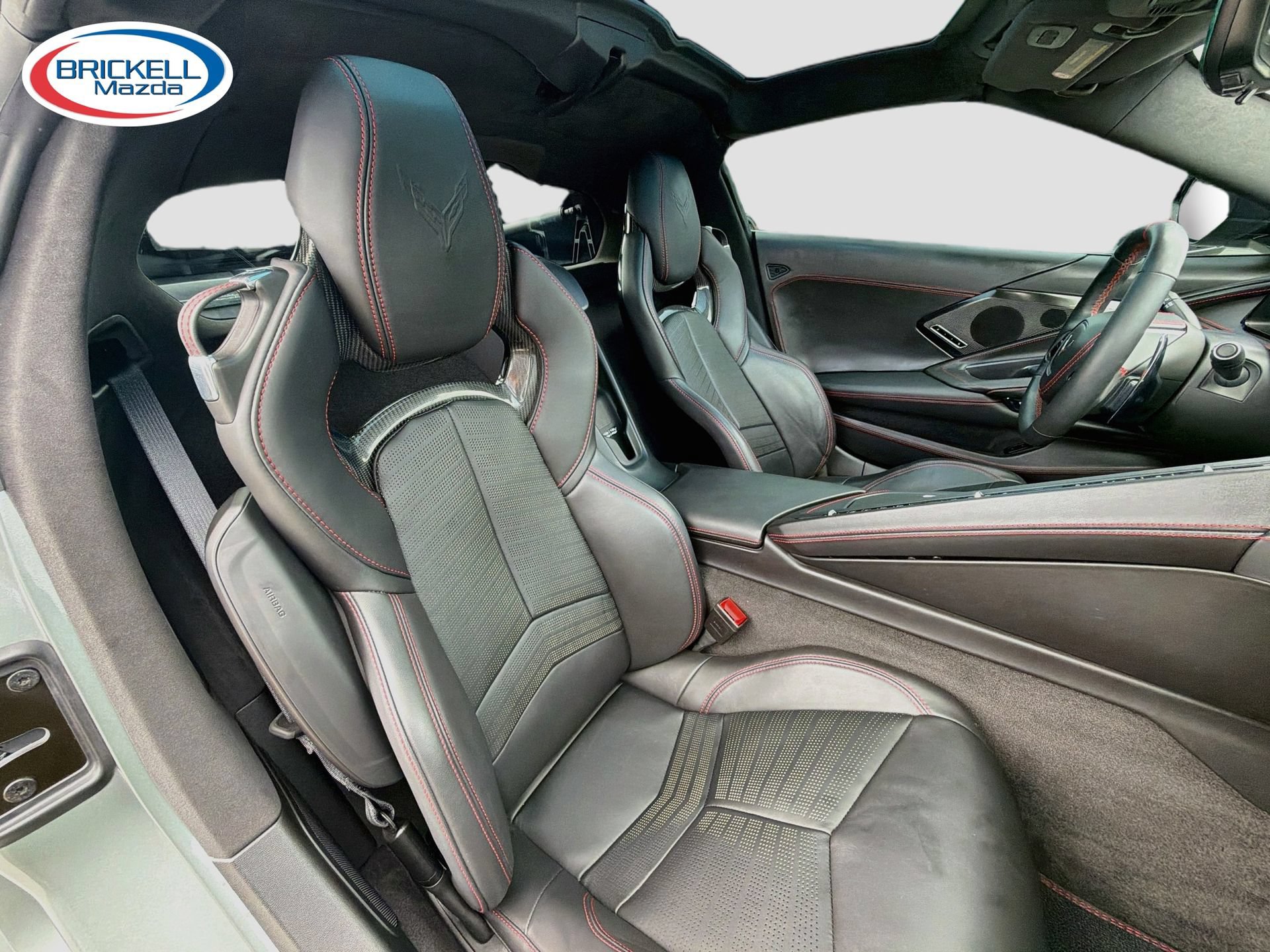 Used 2024 Chevrolet Corvette Stingray Premium Cpe w/ Body-Color Dual Roof Package RWD image 15
