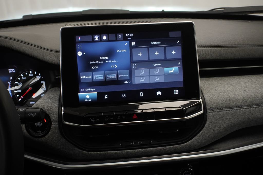 Certified 2023 Jeep Compass Latitude image 31