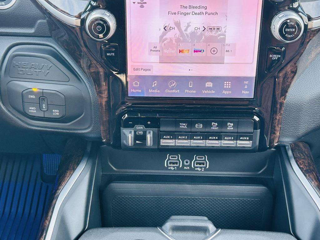 New 2025 RAM 3500 Big Horn image 21