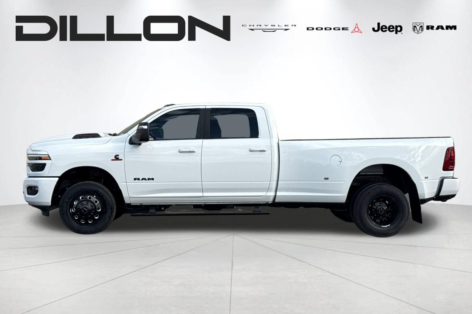 New 2026 RAM 3500 Laramie AWD/4WD image 6