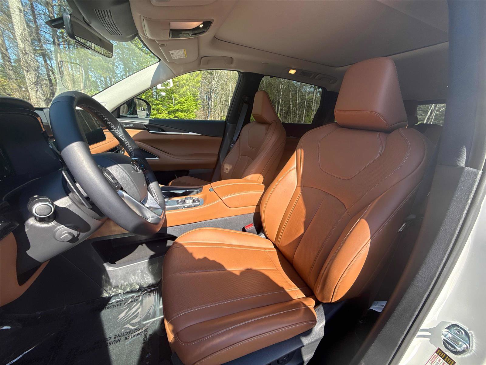 Certified 2025 INFINITI QX60 Sensory image 11