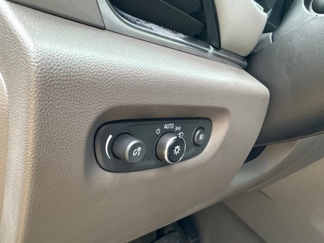 Used 2018 Chevrolet Traverse LT FWD image 22