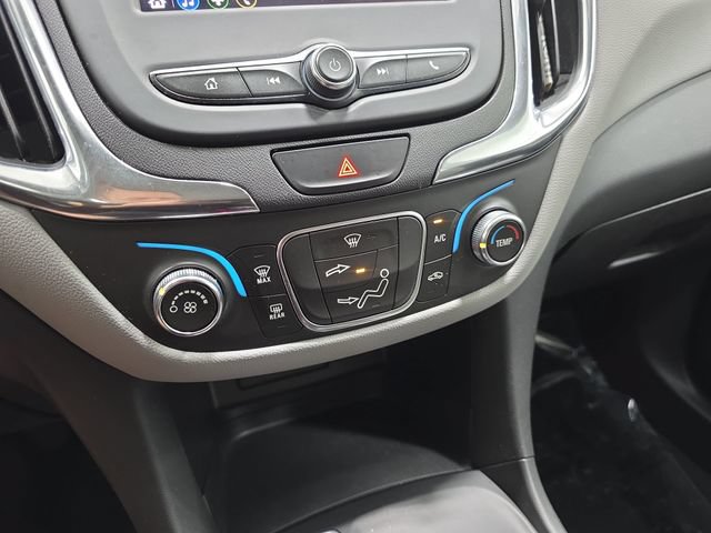 Used 2020 Chevrolet Equinox LS FWD image 24