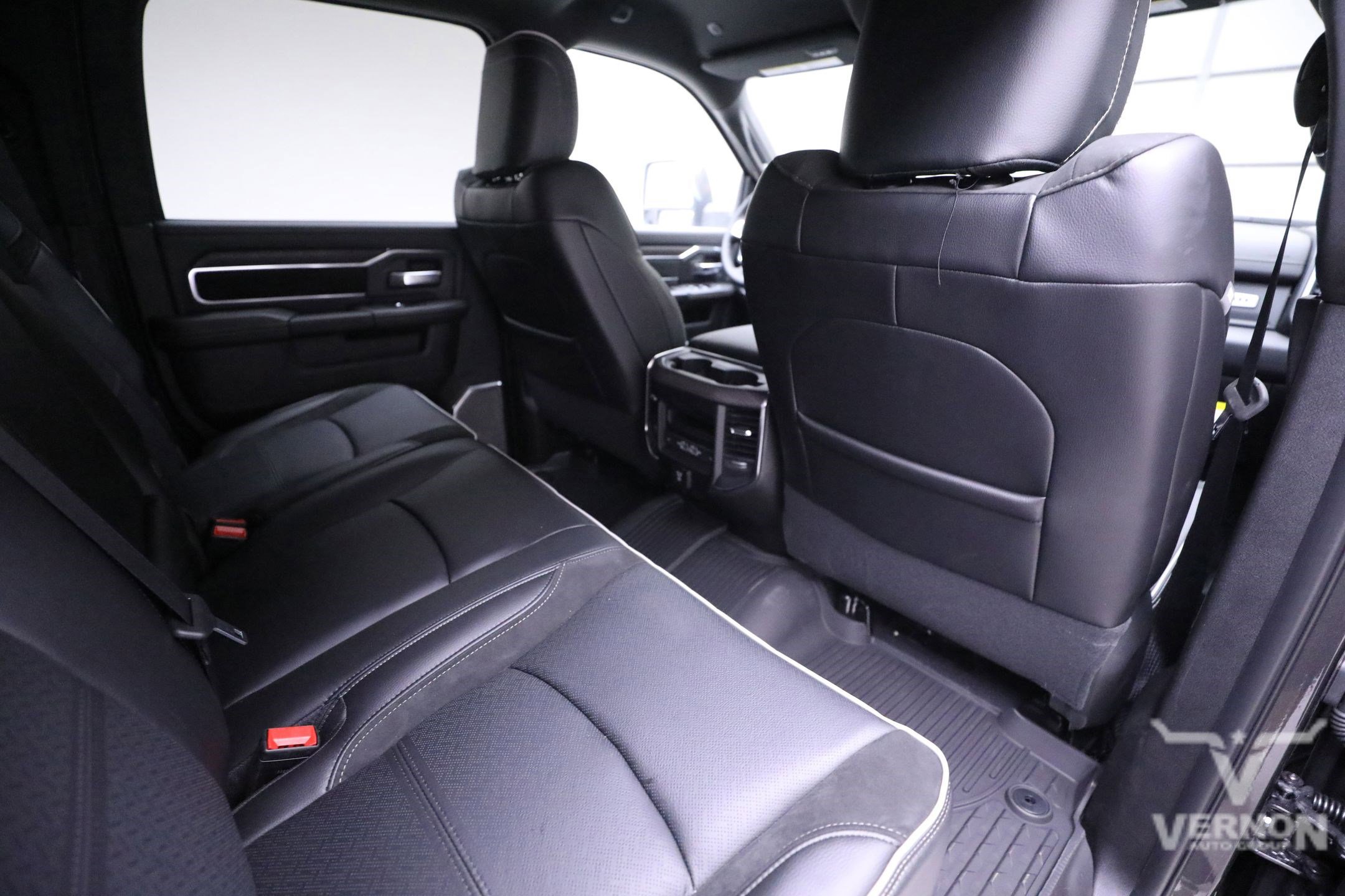 New 2025 RAM 3500 Laramie image 12